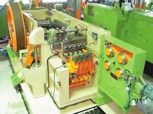 MACHINE BODY